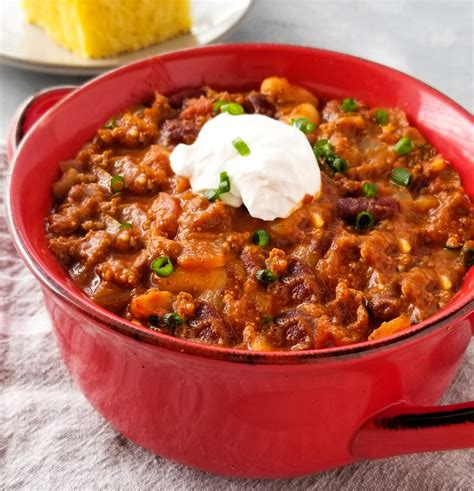 Slow Cooker Ground Beef Chili Amanda Cooks And Styles