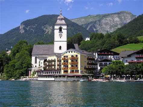 Unsere kunden berichten, dass im weissen rössl am wolfgangsee mit dem frühstück punktet. Sankt Wolfgang am Wolfgangsee (Weisses Rössl), Austria ...
