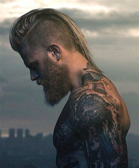 The first of our viking hairstyles feature a confident warrior who has made sure that his hair will stay out of his eyes during battle by pulling it back into this is the most modern viking. 45 Cool and Rugged Viking Hairstyles | MenHairstylist.com