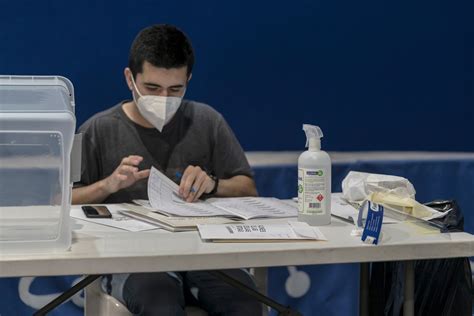 Las personas designadas como vocales de mesa que no concurran a desempeñar sus funciones, y podrán ser sancionadas con una multa a beneficio. NOMINA VOCALES DE MESA