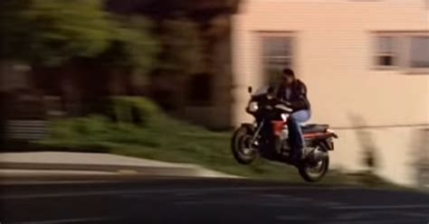 Jnc Theater Tom Cruise Uncovers His Old Kawasaki Ninja In Top Gun