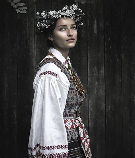 Lithuanian Woman Traditional Clothing