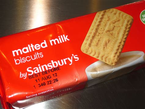 The malted milk is a type of biscuit, first produced by elkes biscuits of uttoxeter (now owned by fox's biscuits) in 1924. Malted Milk biscuits | Malted milk, Malted milk biscuits ...
