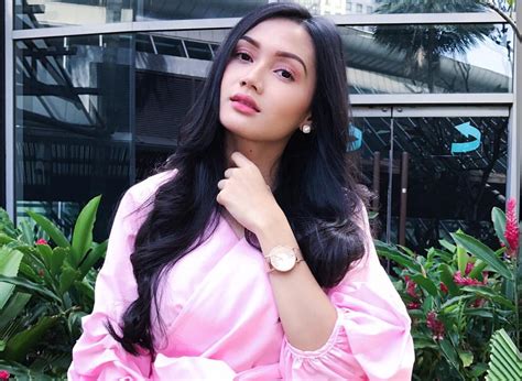 Lagu negeri sembilan nogori kito by waris. Biodata Hanna Aqeela - DRAMA SENSASI