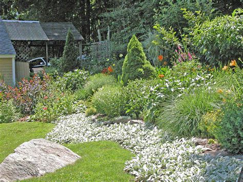 Small Hill Garden Design
