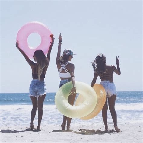 Inspiration for summer & beach pictures | see more about summer, beach and aesthetic. aesthetic, best friends, blue, bucketlist, cool, friends ...