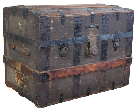 Antique Victorian Dome Top Chest Steamer Trunk Canvas And Oak Metal