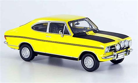 Modellautos Opel Kadett 1/43 Maxichamps D SR rot 1982 - Online