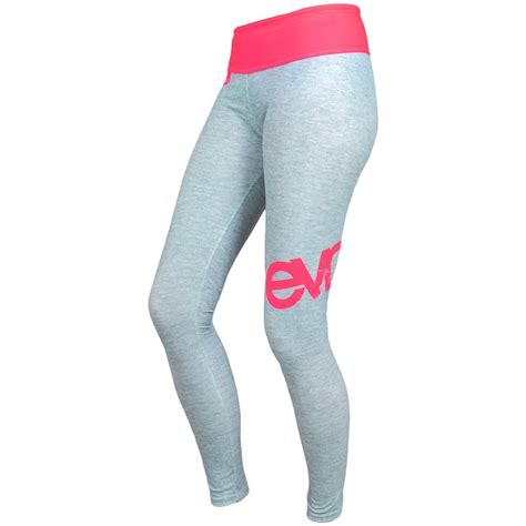 It was owned by several entities, from martin krenek ignum s.r.o. Colanti ELEVEN Leny 01 - ELEVEN sportswear Romania