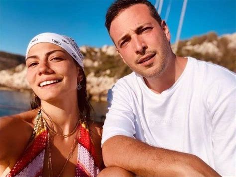 Oğuzhan koç is a member of. Oğuzhan Koç'la sevgili olan Demet Özdemir'den evlilik açıklaması - Internet Haber