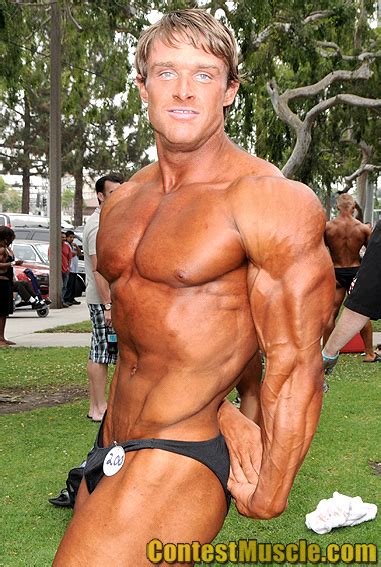 Bodybuilder Beautiful Derek Duszynski