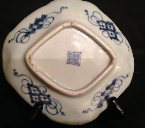 Japanese Antique Ko Imari Porcelain Hishigata Zara Blue And White From
