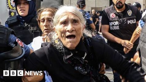 turkey police fire tear gas at mothers protest