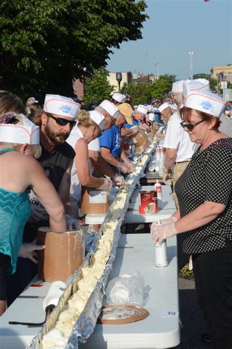 Longest Ice Cream Dessert Ludington Breaks Guinness World Records Record Video