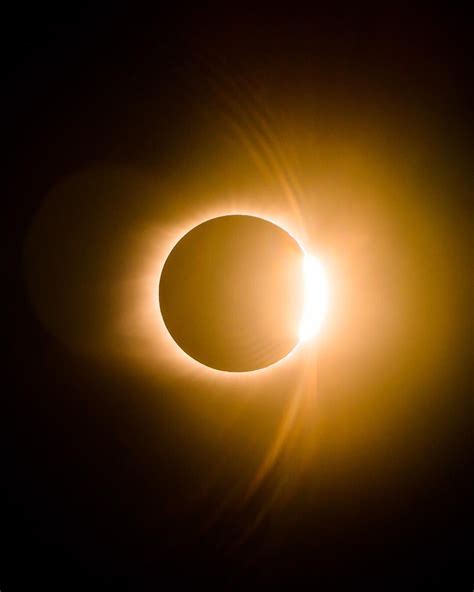 20 Spectacular Photos From The Rare Total Solar Eclipse Across The Us