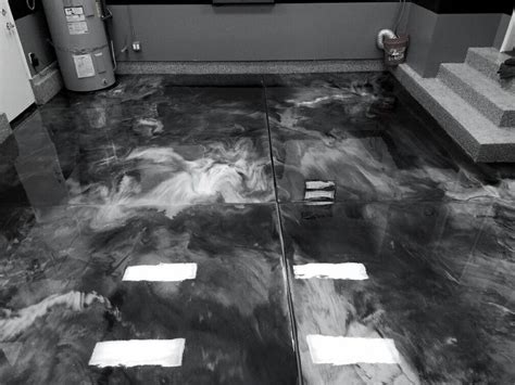 An epoxy garage floor completely transforms your garage into a functional, effective, and stylish space for your atlanta home, business, or warehouse. Pin by Versatile Building Products on Lava Flow® Metallic ...
