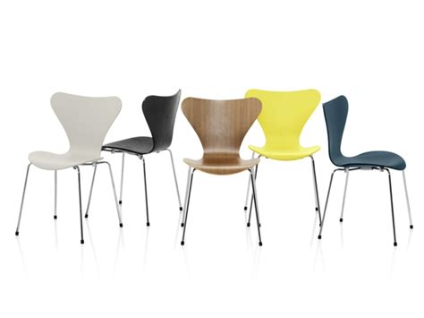 Das kissen besteht aus 2 lagen filz aus schurwolle à jeweils 3 mm, gefüttert mit einem 10 mm dicken inlay aus schaumstoff. Arne Jacobsen Stuhl der Serie 7 neu interpretiert