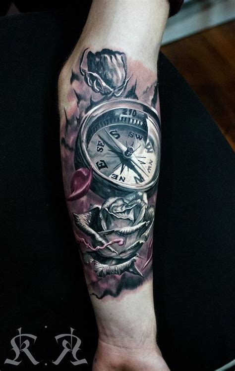 Rose Compass Done By Kobay Kronik In Istanbul Kompass Tattoos