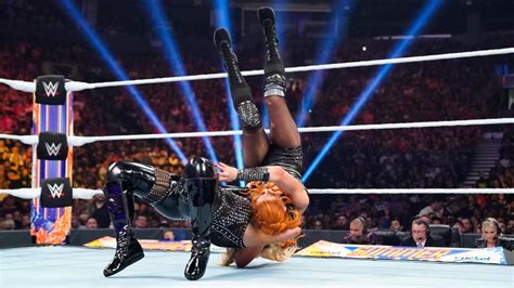 Becky lynch paige raw wwe wwe raw. SummerSlam 2019 ~ Becky Lynch vs Natalya - WWE фото ...