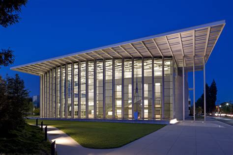 Valley Performing Arts Center By Hga Architects And Engineers Buildipedia