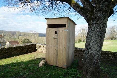 Toilette im Garten erlaubt? | Sickergrube & Co - Gartendialog.de