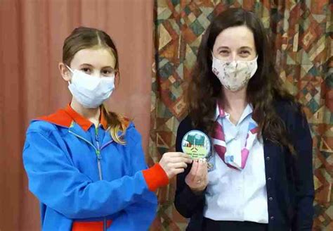 Girl Guides Receive Recognition And Awards Thorne Times