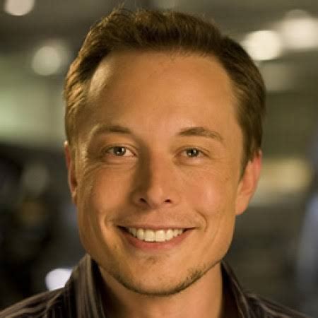 Elon musk)‏ رجل أعمال كندي، حاصل على الجنسية الأمريكية ولد في جنوب أفريقيا، مستثمر، مهندس ومخترع. "ماسك" ثاني أغنى رجل في العالم بديلا عن "غيتس" - ترحالك