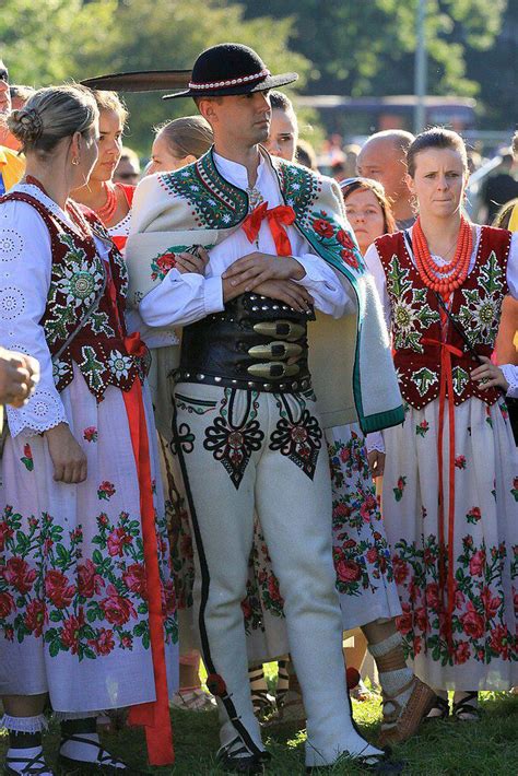 Ukraine Folklore Folk Costume Costumes Polish Embroidery Polish