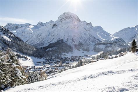 Avalanche Buries 10 People At Austria Ski Area Gripped Magazine