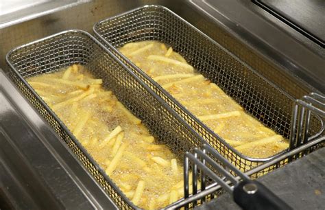 Lhuile de friture utilisée comme carburant cest presque légal