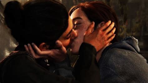 Ellie And Dina Kissing Scene In Eugenes Secret Place The Last Of Us
