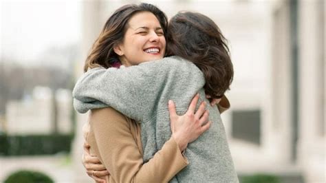 How Hugging Can Do Miracles For Your Mental Health Immunity