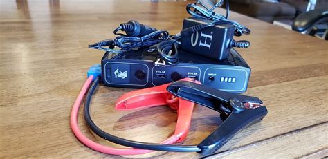 Jumpstarting your car has never been so easy! Review: Halo Bolt 58830 Portable Car Jump Starter with AC Outlet
