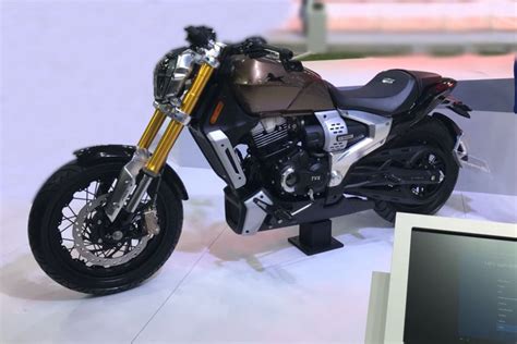 Below you will get the updated official tvs bike price in bd list 2021 with all tvs bangladesh motorcycle showroom address & latest/upcoming tvs motorbikes specifications, images. TVS Zeppelin Estimated Price, Launch Date 2020, Images ...