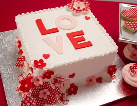 The good news is that, if you don't want to make the cake yourself you can outsource the task to a professional. Valentine Cake Pictures, Photos, and Images for Facebook ...