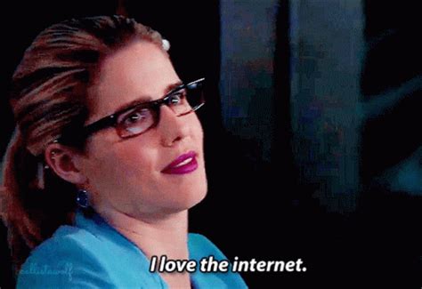 Arrow Felicity Smoak GIF Arrow Felicity Smoak Olicity Discover Share GIFs