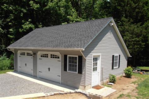 Custom Vinyl Quaker One And Two Story Garages Lancaster County Barns