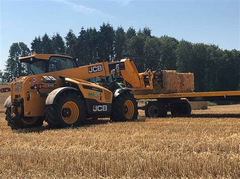 Machines Agricoles Umatec Jcb à Estavayer Le Lac