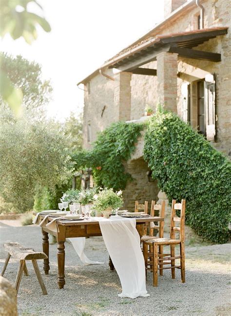 Weddingtable At Villa Montanare In Tuscany Photo Lesanagnou Photography