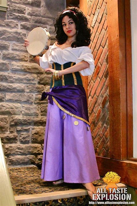 La Gitana Esmeralda By Momokurumi On Deviantart Esmeralda Cosplay Cosplay Costumes Disney