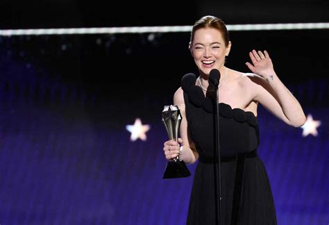 critics choice awards emma stone wins best actress with poor things