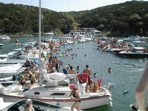 Devils Cove On Lake Travis A Well Known Place To Party Austin In