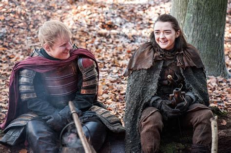 His character, was singing a song arya didn't recognize. Game of Thrones Staffel 7 Folge 1 Review Spoiler Talk ...