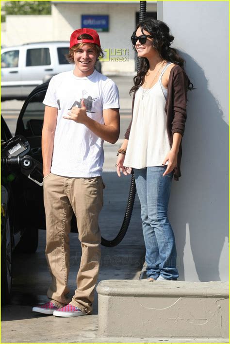 But why did zac efron and vanessa hudgens breakup? Zanessa - Zac Efron & Vanessa Hudgens Photo (300286) - Fanpop
