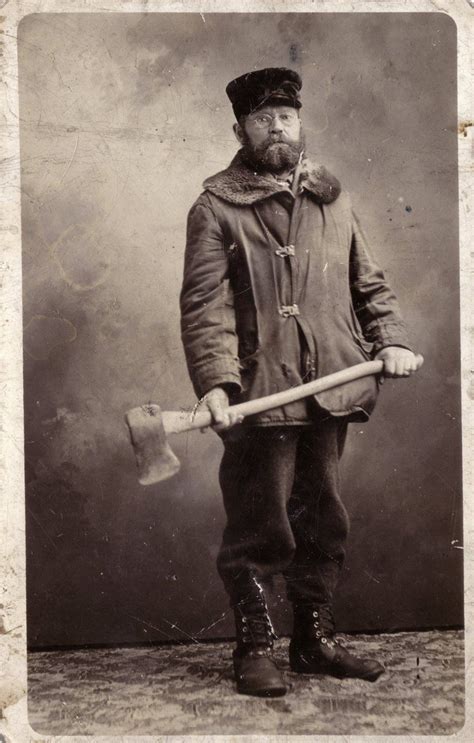 The Life Of A Whiskey Drinker Lumberjack Vintage Beard Dont Fear