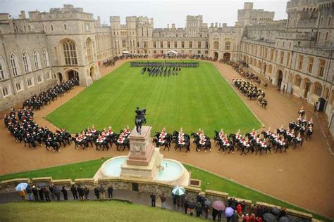 The majestic st georges chapel which has hosted many royal weddings. The Household Cavalry