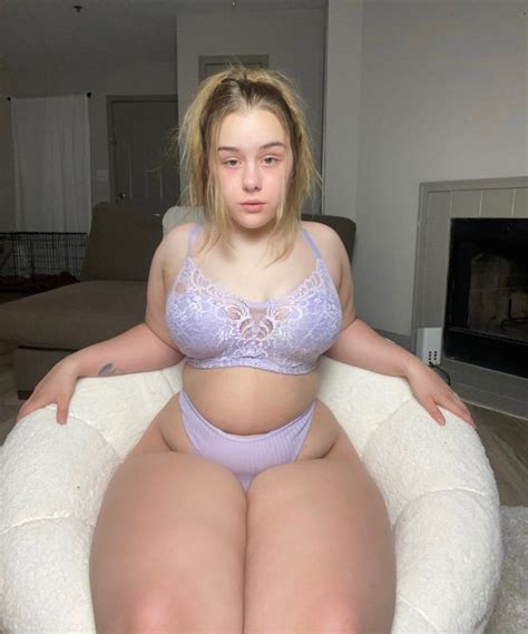 What Is The Name Of This Super Thiccc Model Zoey Uso 1252981 ›