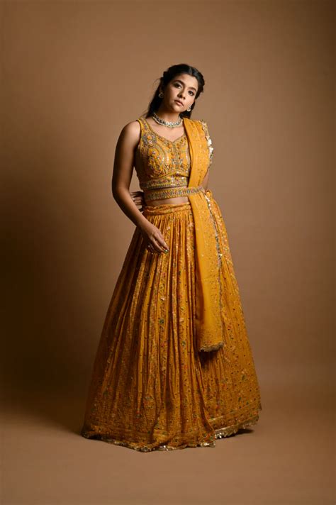Recreate Sidharth Malhotra Kiara Advanis Fashion Looks ShaadiWish