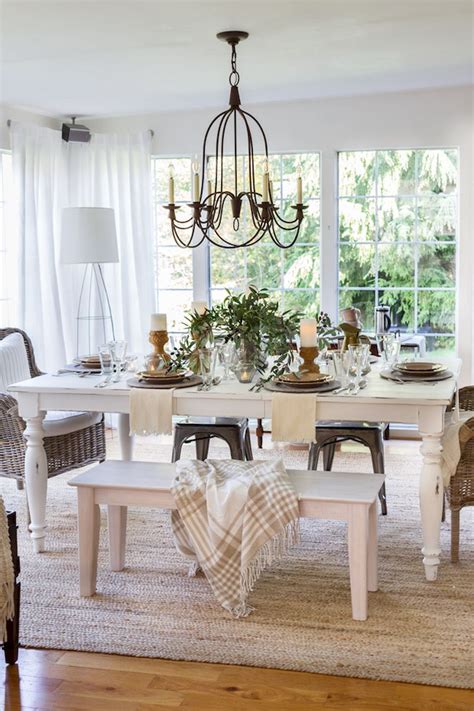 Fancy French Country Dining Room Decor Ideas 55