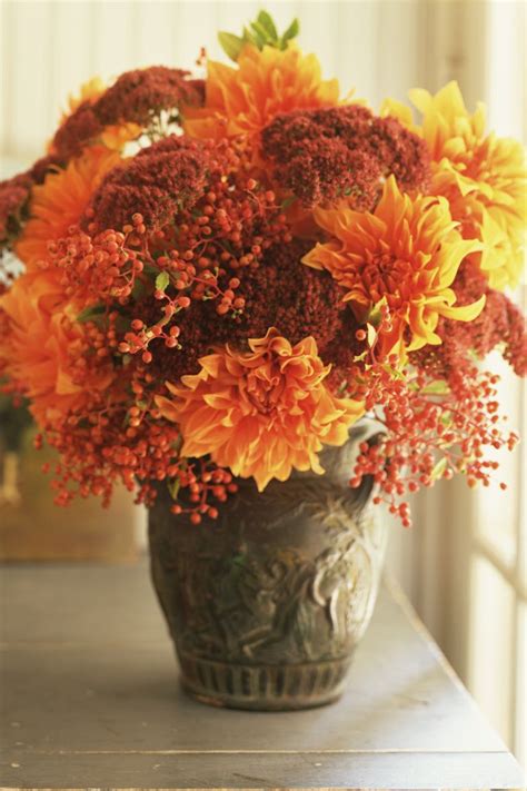 30 Fall Flower Arrangements Ideas For Fall Table Centerpieces